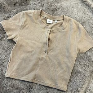 Aritzia Sunday Best beige crop waffle shirt 2XS